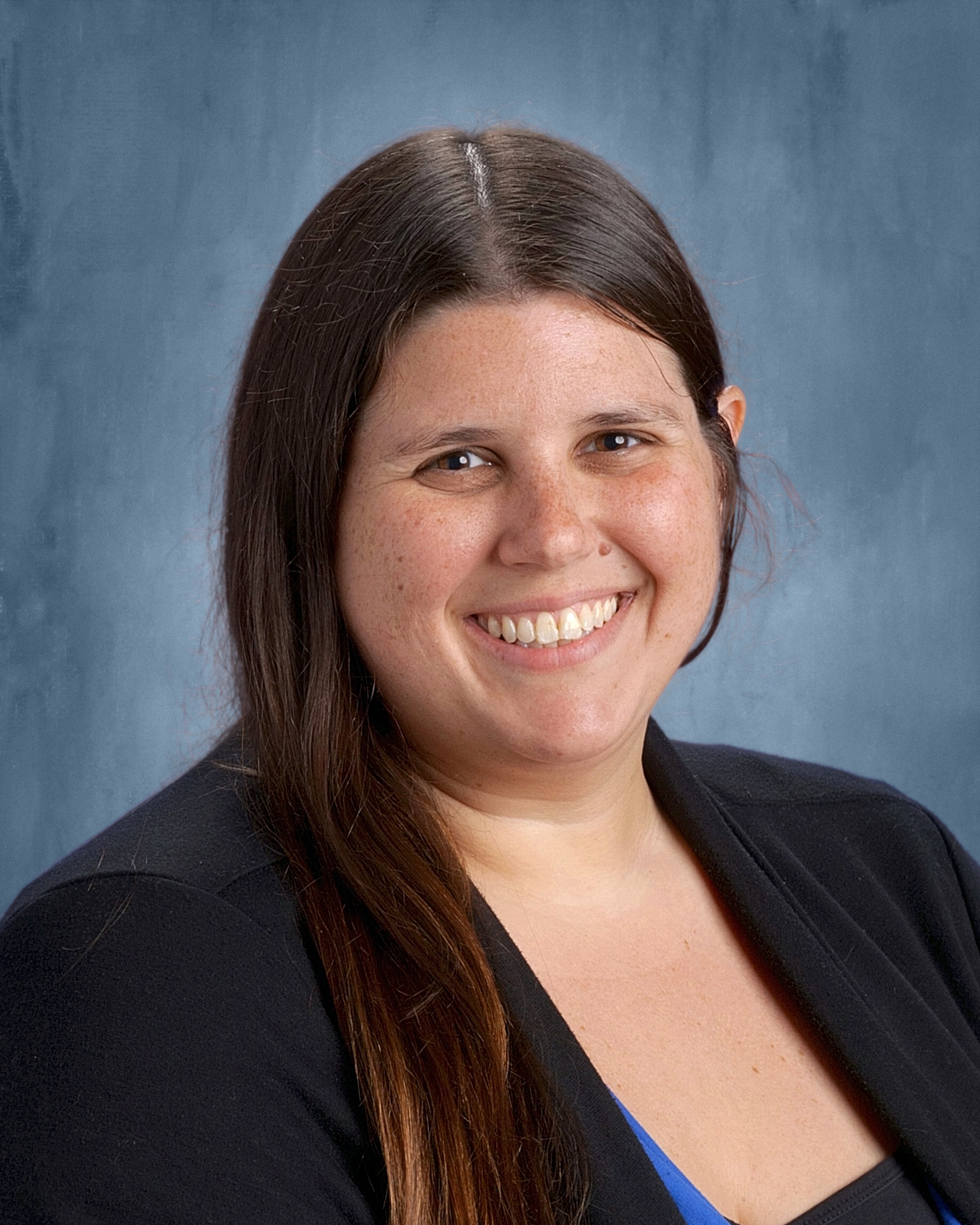 Carissa Din headshot